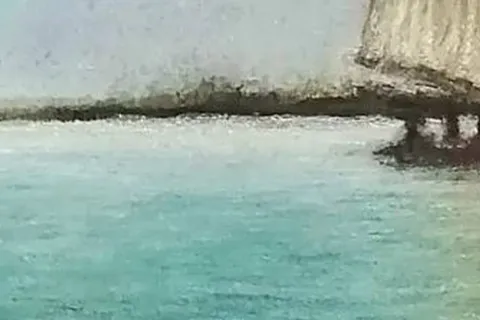 Détail — Une voile sur l’émeraude