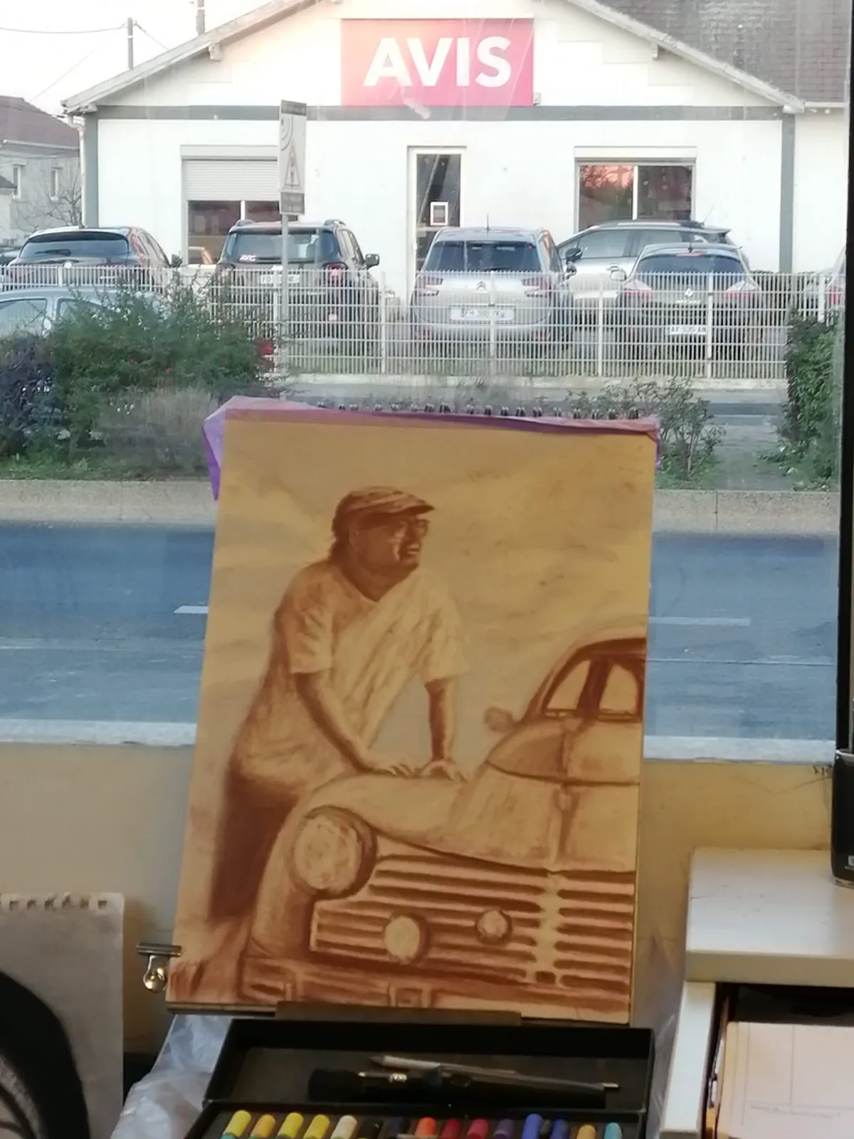 L’homme à la voiture bleue